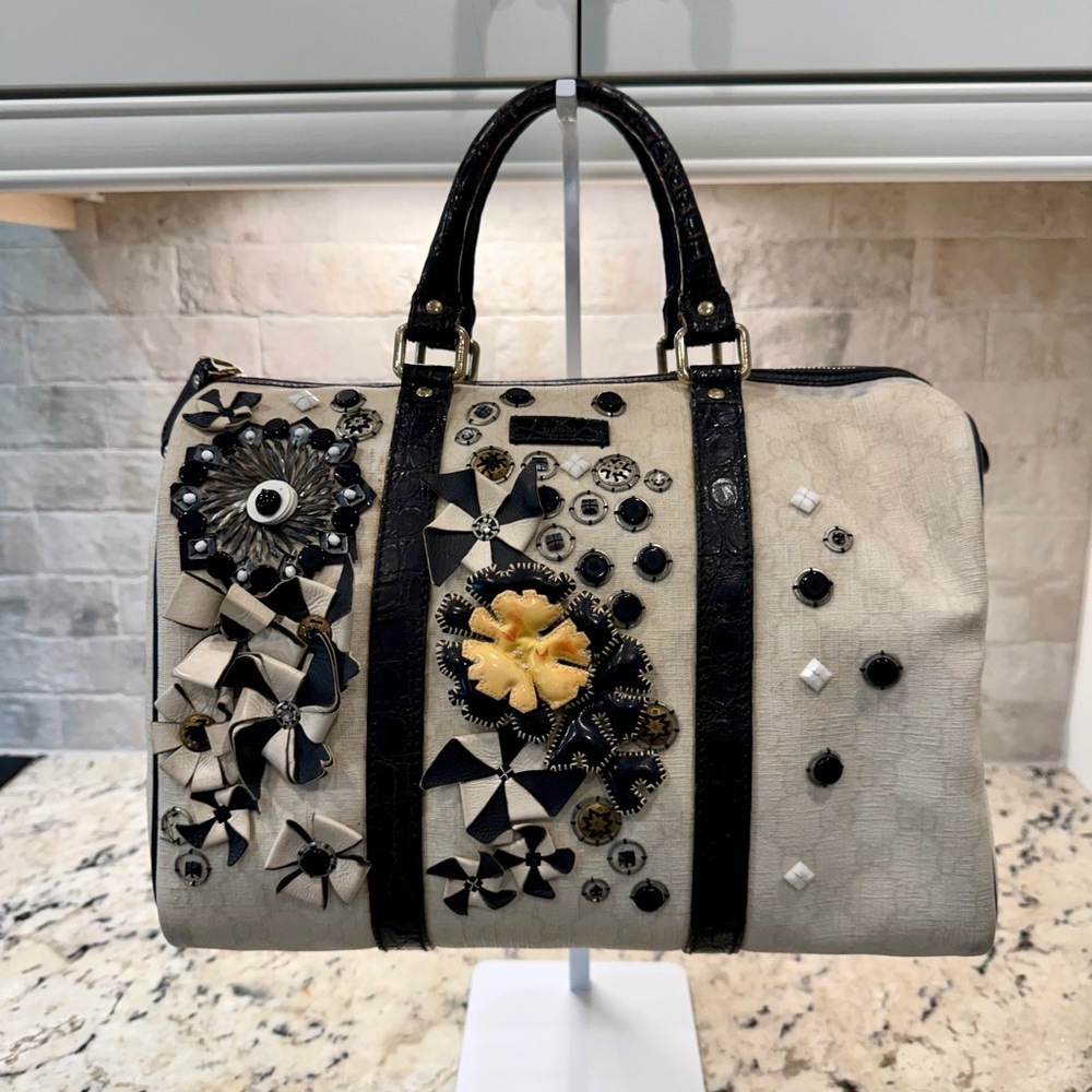 Gucci EUC Black & Cream Joy Boston Satchel w/Beautiful Embellishments